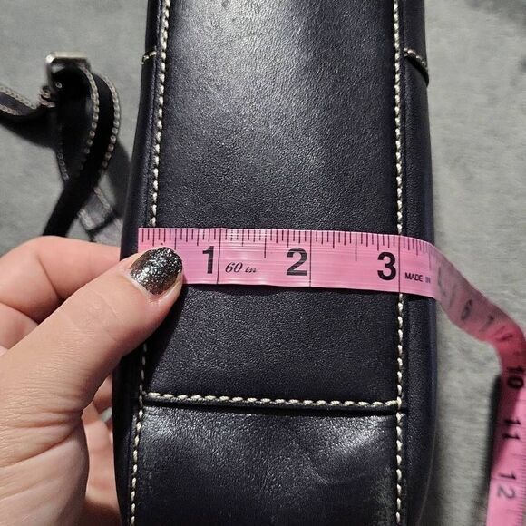 Etienne Aigner black leather purse - Picture 11 of 11